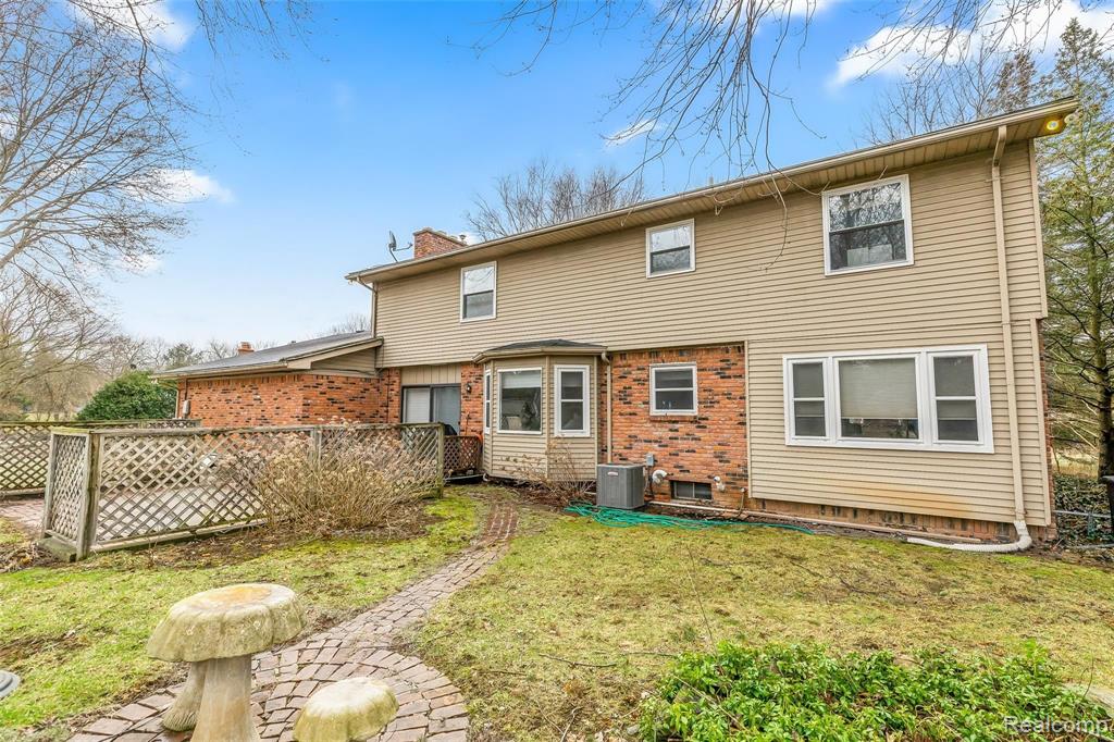 7197 Brighton Road Brighton, MI 48116 - Photo 38 of 42
