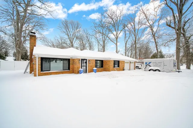 $255,000 | 1127 South Brown Street, Jackson, MI 49203