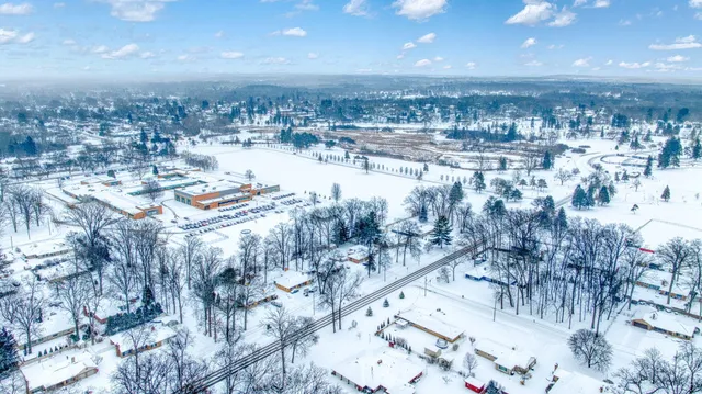 $255,000 | 1127 South Brown Street, Jackson, MI 49203