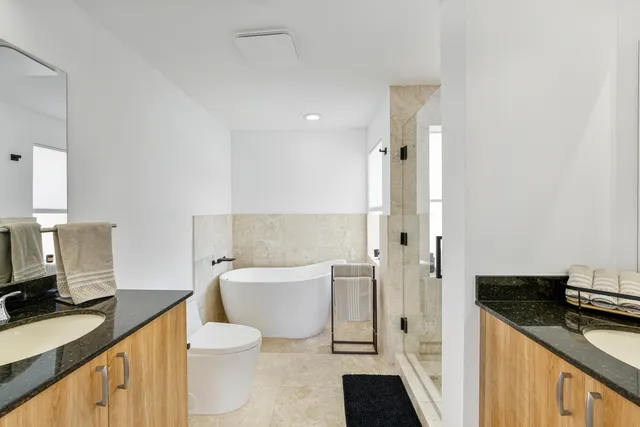 $6,000 | 1931 Northeast 2nd Street, Unit 301, Deerfield Beach, FL 33441