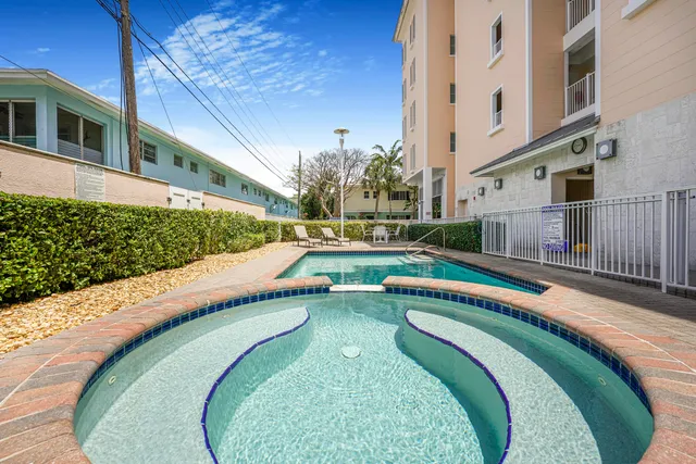 $6,000 | 1931 Northeast 2nd Street, Unit 301, Deerfield Beach, FL 33441