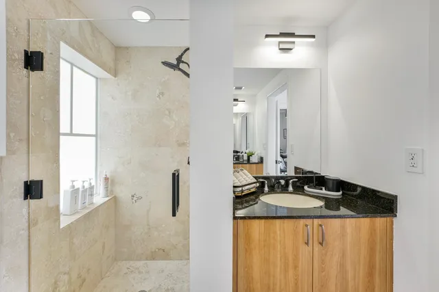 $6,000 | 1931 Northeast 2nd Street, Unit 301, Deerfield Beach, FL 33441