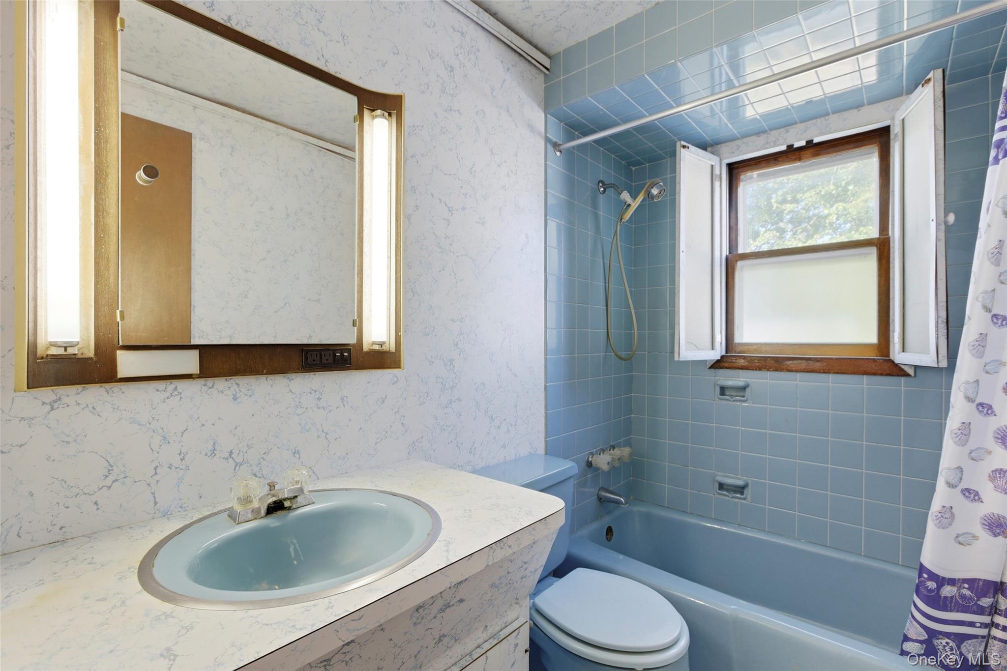116 Prague Street Valley Stream, NY 11580 - Photo 18 of 22