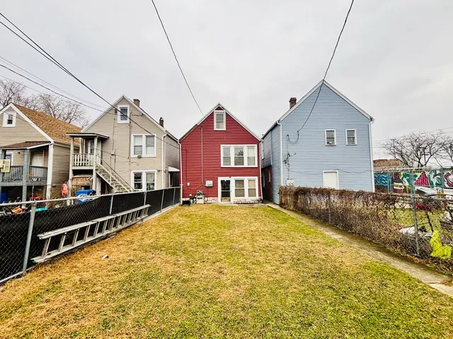 $179,000 | 2642 South Sacramento Avenue, Chicago, IL 60623