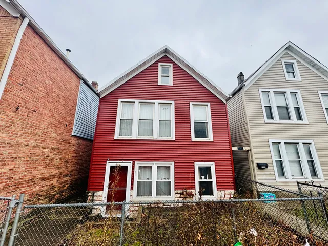 $179,000 | 2642 South Sacramento Avenue, Chicago, IL 60623
