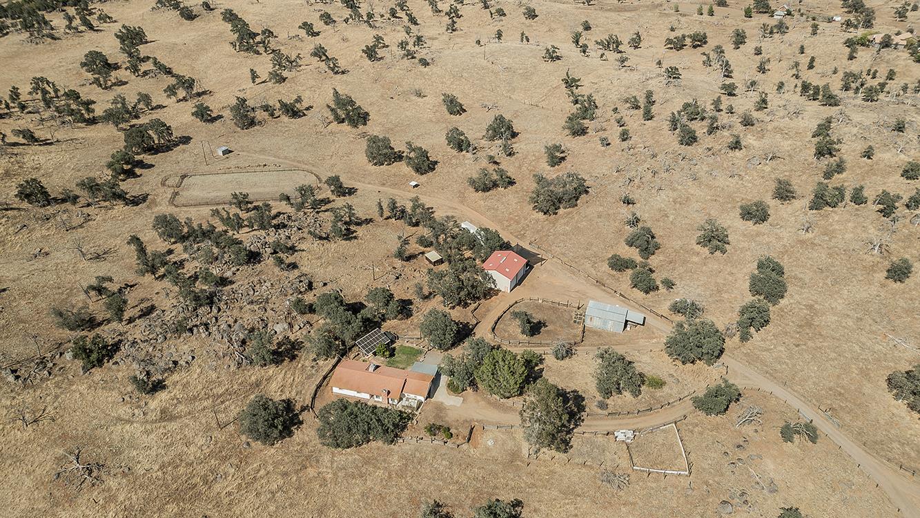 22085 Watts Valley Road Sanger, CA 93657 - Photo 91 of 98