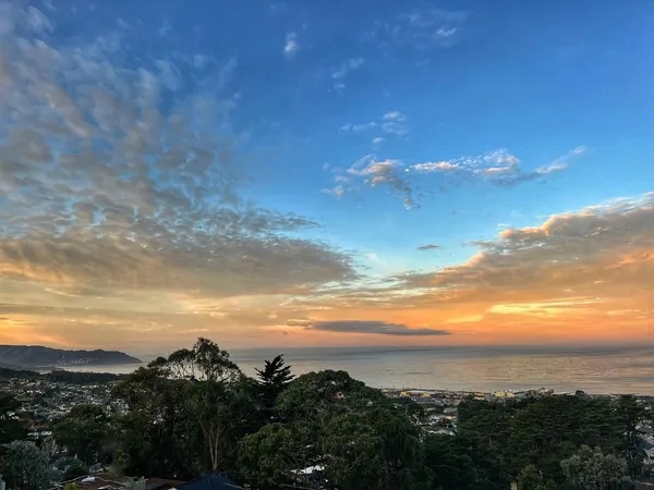 $1,690,000 | 425 Farallon Avenue, Pacifica, CA 94044