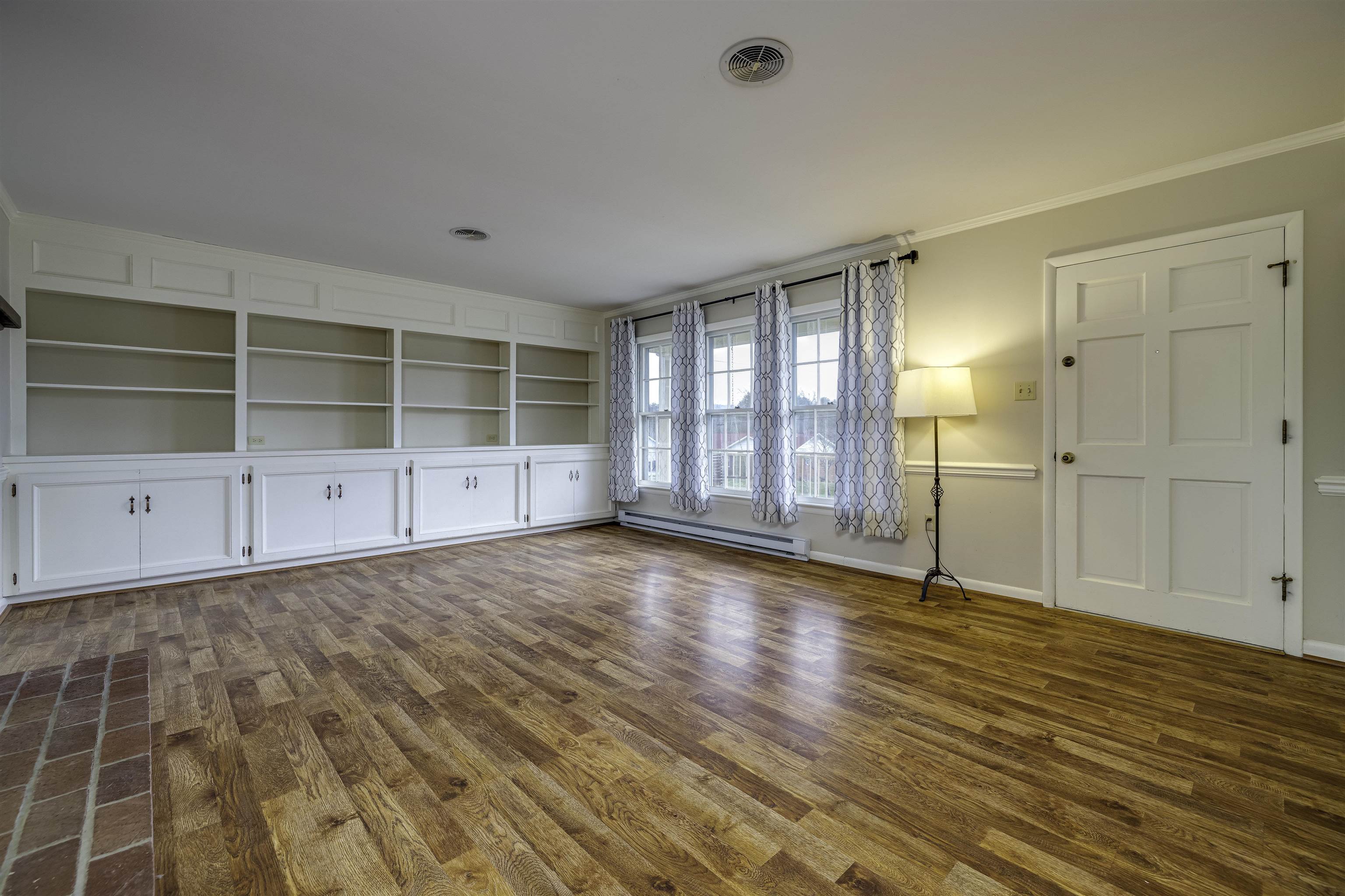 16 Greenfield Road Luray, VA 22835 - Photo 12 of 43 Gallery Image 12