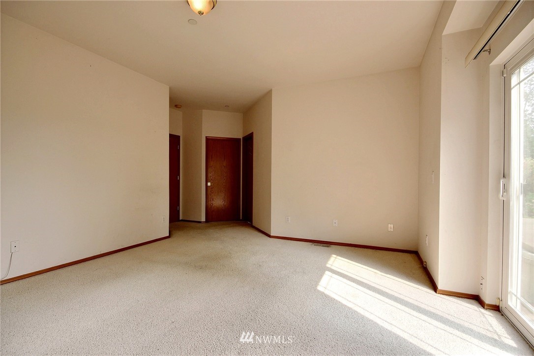12139 Southeast 188th Street Renton, WA 98058 - Photo 13 of 25 Gallery Image 13