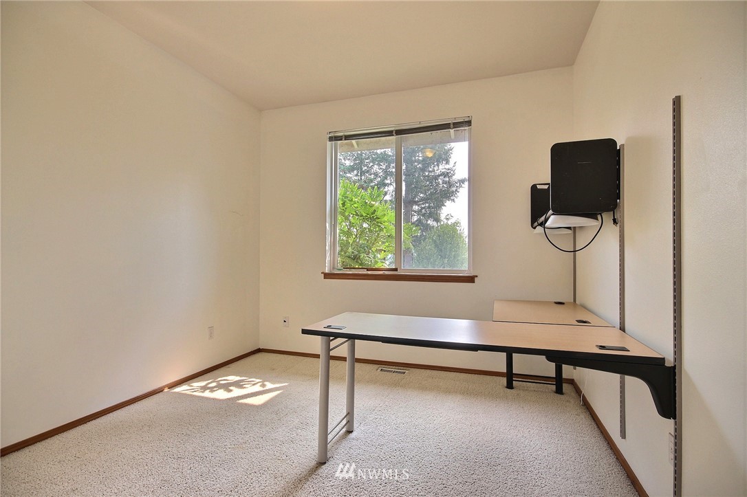 12139 Southeast 188th Street Renton, WA 98058 - Photo 17 of 25 Gallery Image 17