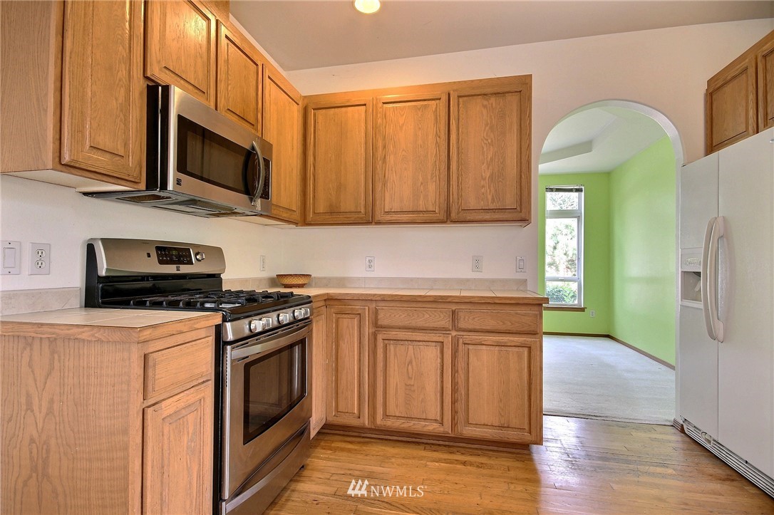 12139 Southeast 188th Street Renton, WA 98058 - Photo 8 of 25 Gallery Image 8