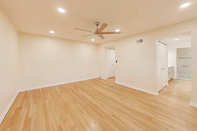 $4,950 | 475 Laurel Avenue, Unit G, Highland Park, IL 60035