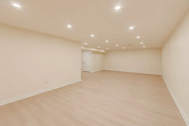 $4,950 | 475 Laurel Avenue, Unit G, Highland Park, IL 60035