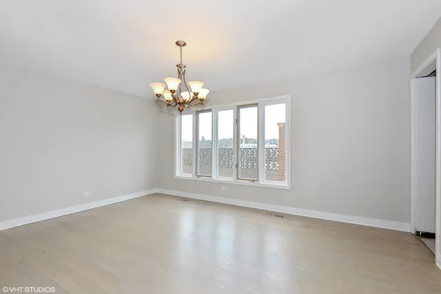 $4,495 | 475 Laurel Avenue, Unit G, Highland Park, IL 60035