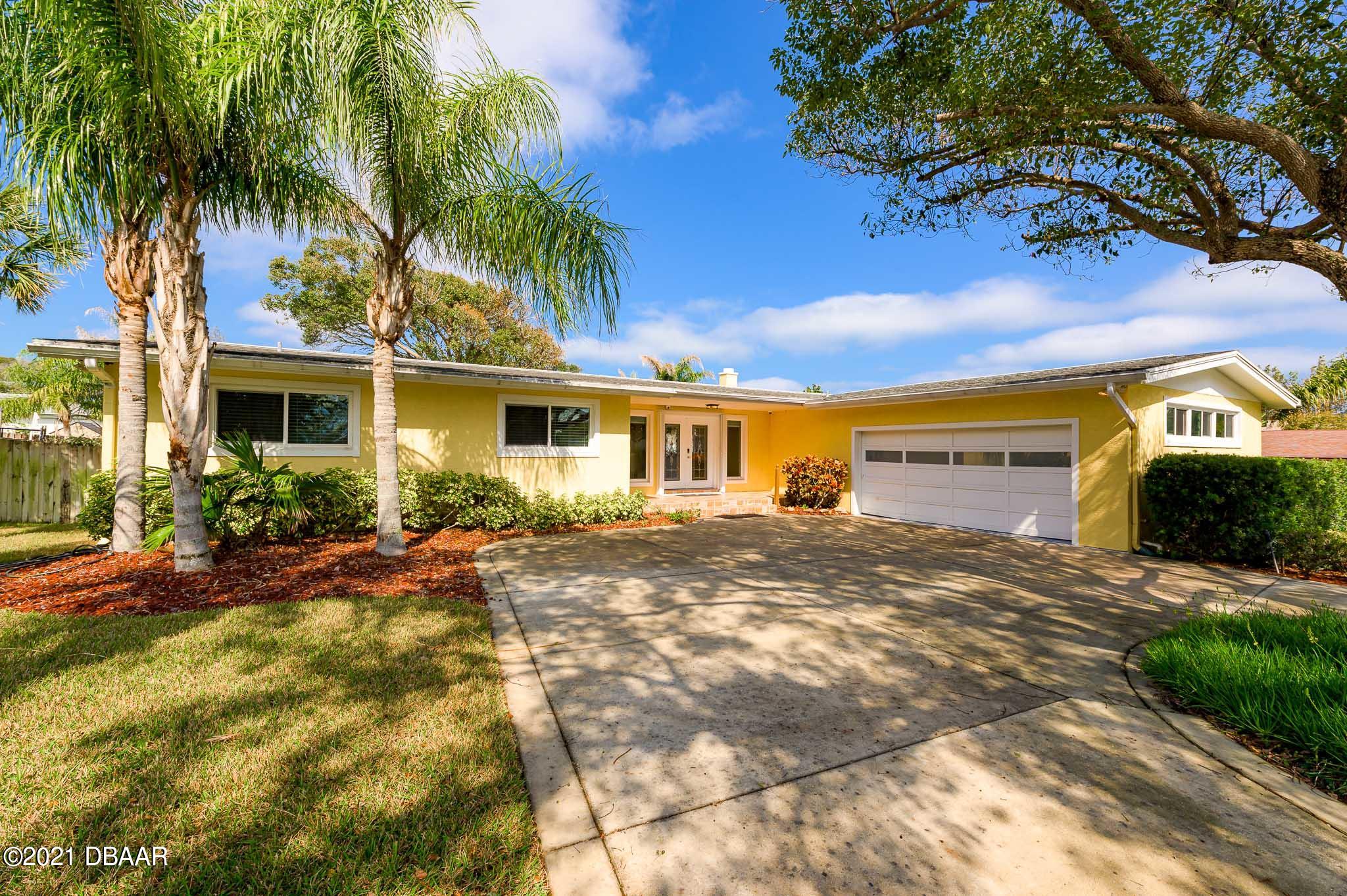 103 University Circle Ormond Beach, FL 32176 - Photo 3 of 55 hif386.com-149