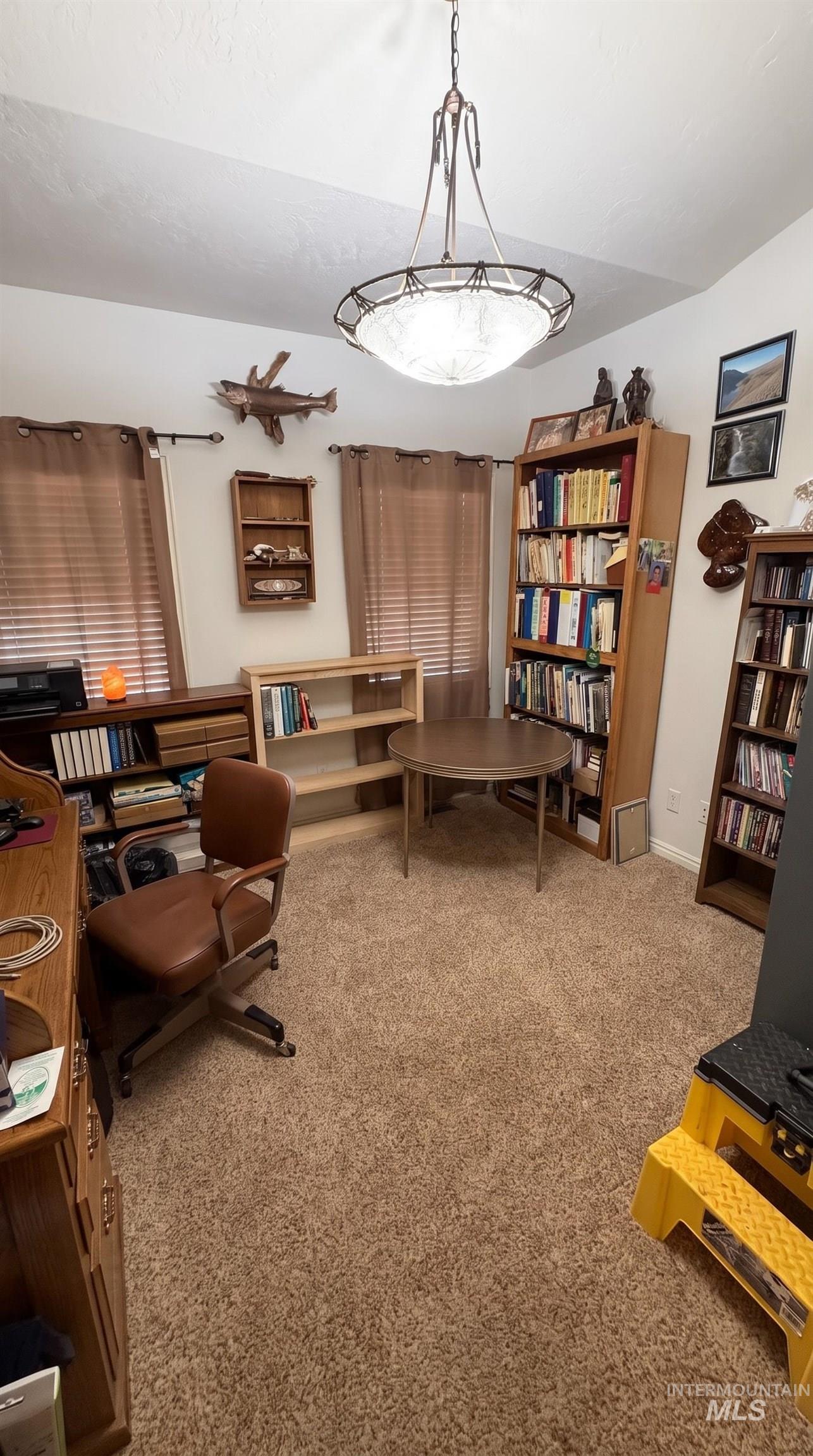 2885 North Rough Stone Way Meridian, ID 83646 - Photo 16 of 29 Gallery Image 16