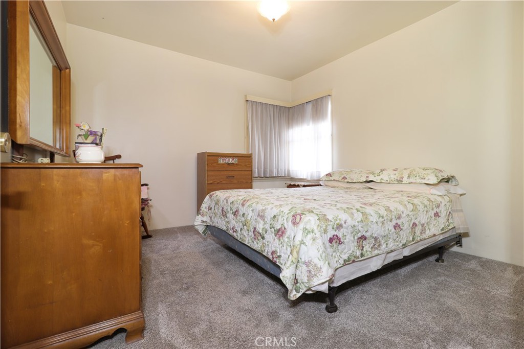 725 Hendricks Street Montebello, CA 90640 - Photo 7 of 18 Bedroom 2