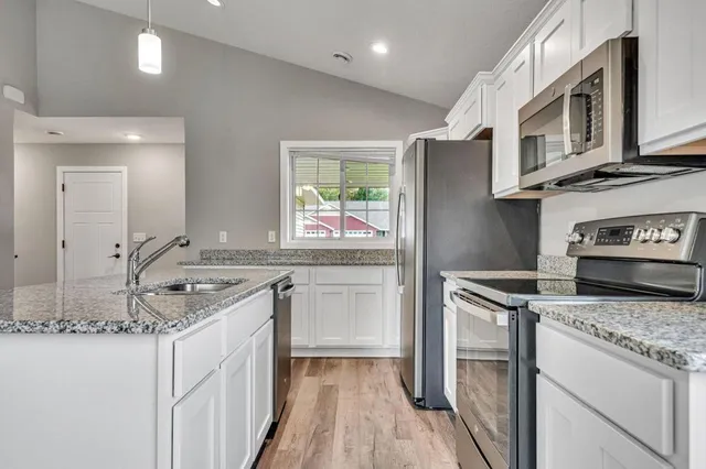 $2,250 | 722 Hilltop Lane, St. Croix Falls, WI 54024