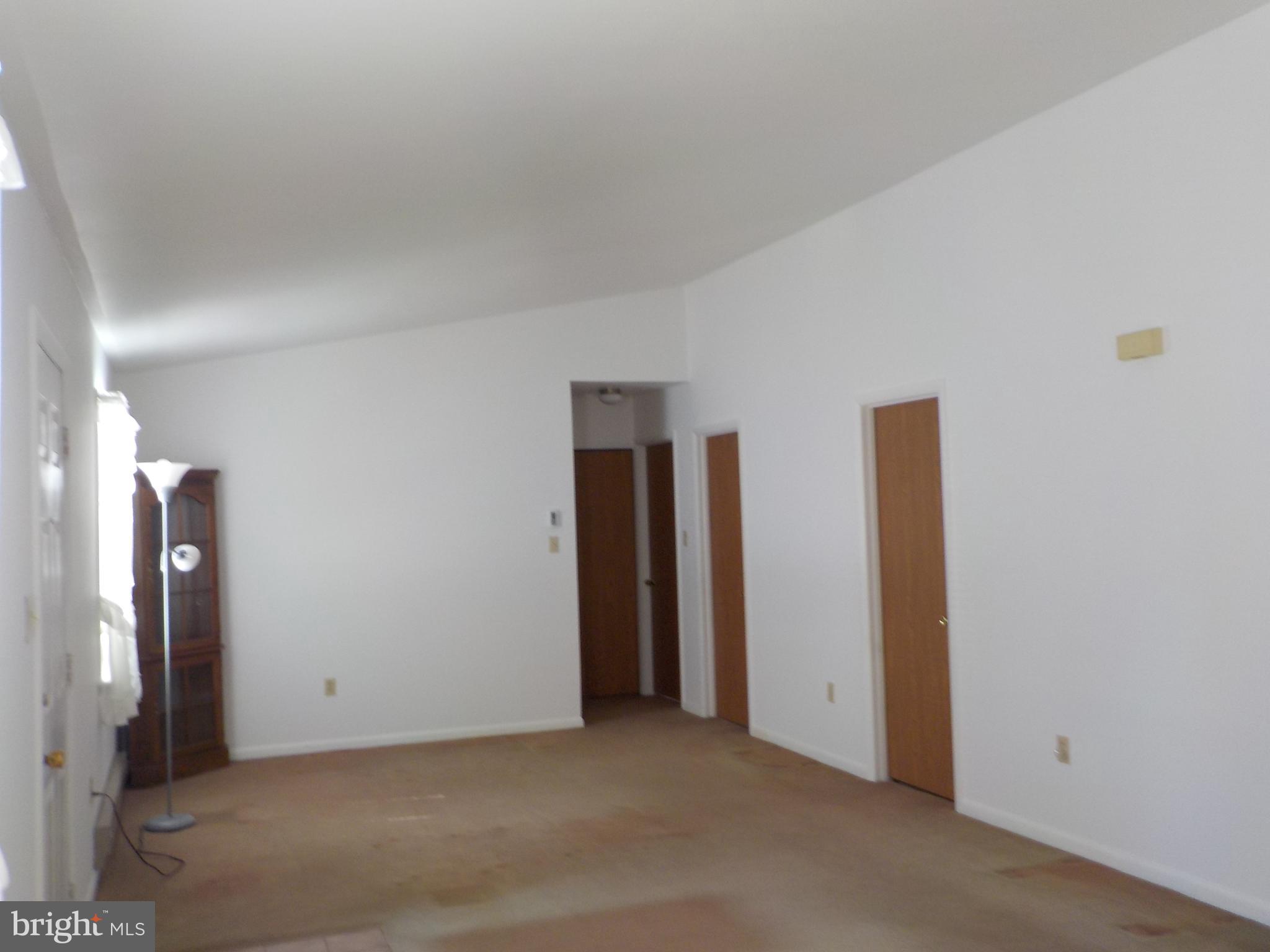 4 Justin Court Lititz, PA 17543 - Photo 5 of 14 a view of an empty room