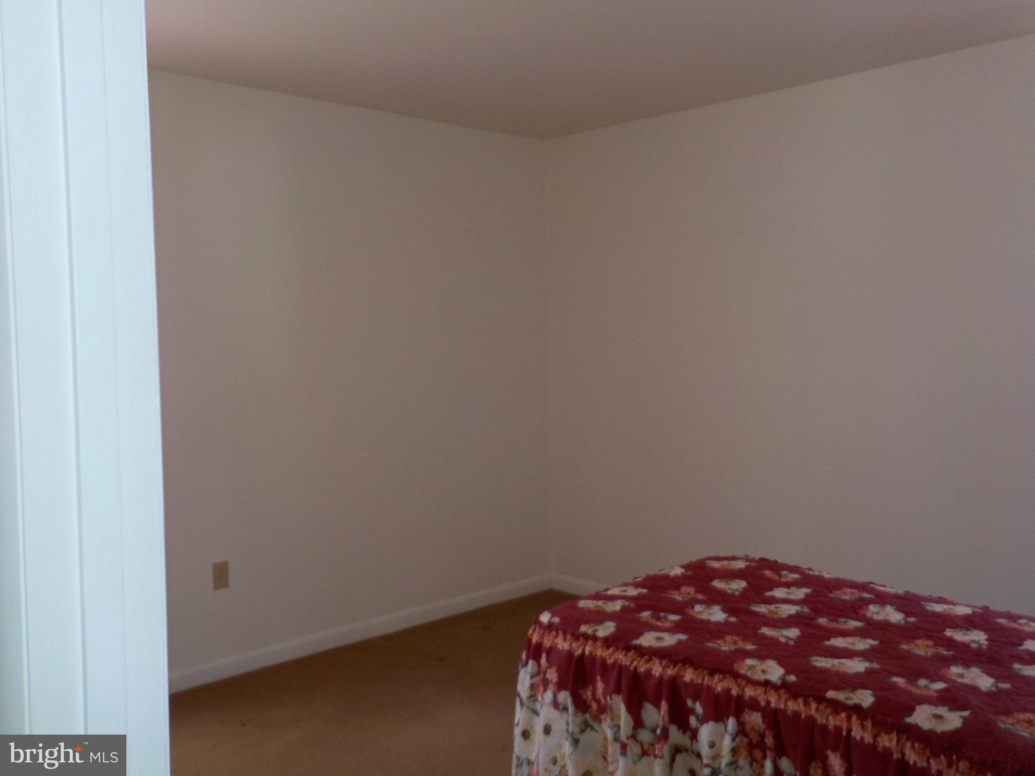 4 Justin Court Lititz, PA 17543 - Photo 6 of 14 a bedroom with a bed