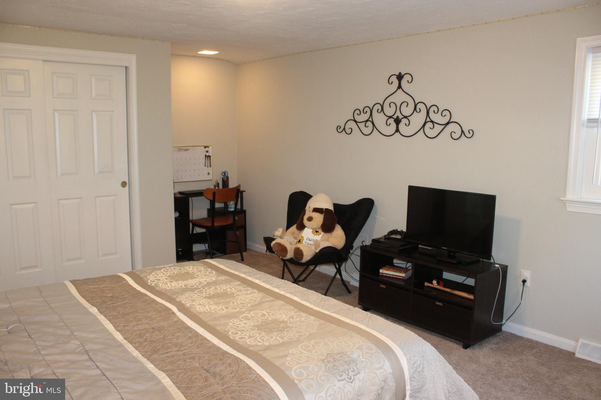 34 Green Acre Road Lititz, PA 17543 - Photo 25 of 47 Bedroom 2