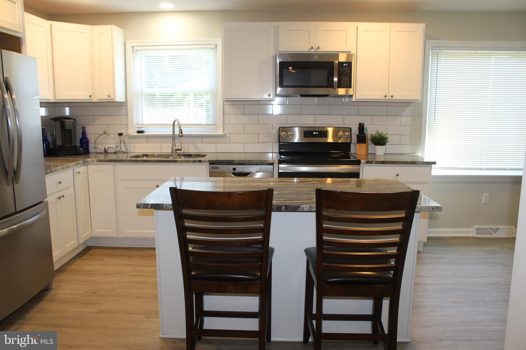 34 Green Acre Road Lititz, PA 17543 - Photo 9 of 47 Kitchen