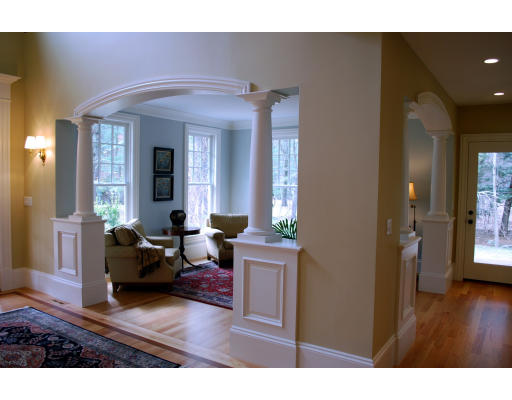 11 Suzanne Road Lexington, MA 02420 - Photo 4 of 27