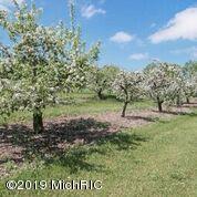 11240 Milarch Road Onekama, MI 49675 - Photo 21 of 60 QvTCxkNY