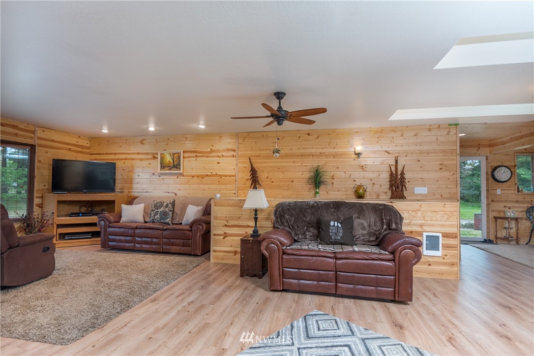28000 State Rte 20 Oak Harbor, WA 98277 - Photo 4 of 25 Gallery Image 4