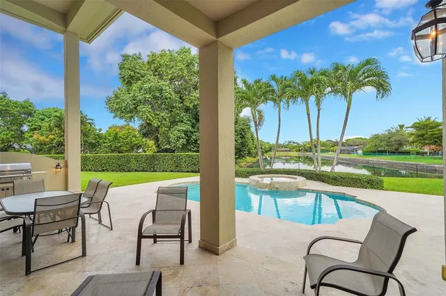 $4,499,000 | 11001 Southwest 75th Court, Pinecrest, FL 33156