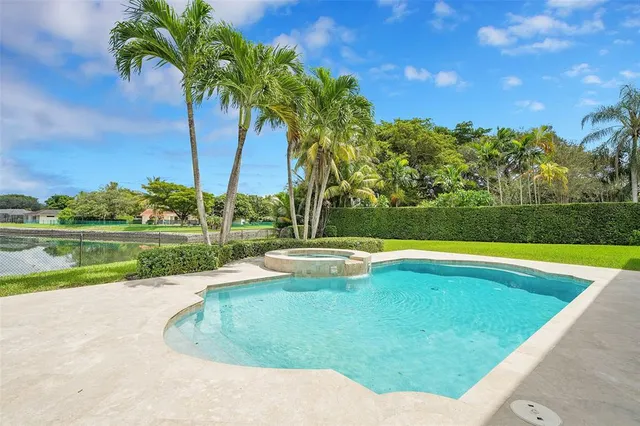 $4,499,000 | 11001 Southwest 75th Court, Pinecrest, FL 33156