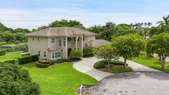 $4,499,000 | 11001 Southwest 75th Court, Pinecrest, FL 33156