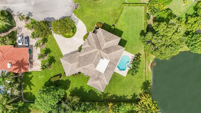 $4,499,000 | 11001 Southwest 75th Court, Pinecrest, FL 33156