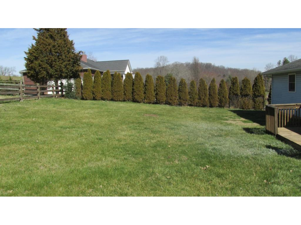 962 Smalling Road Johnson City, TN 37601 - Photo 3 of 6 side view