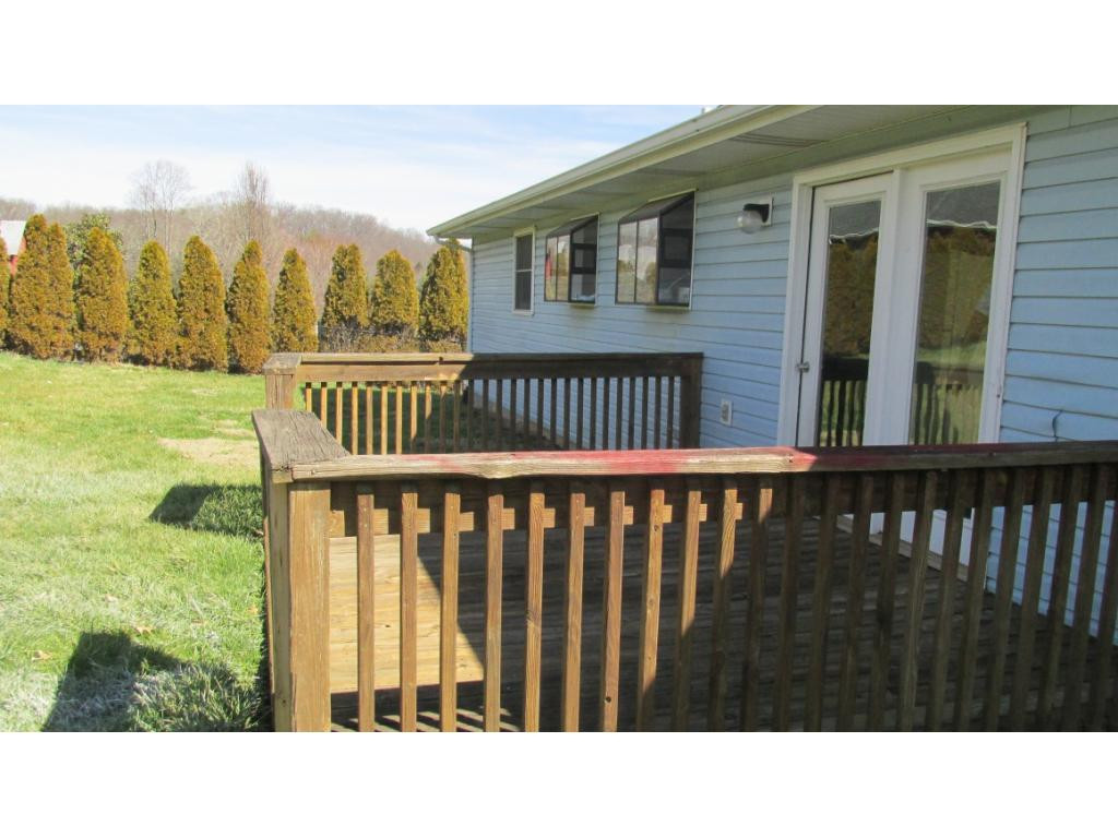 962 Smalling Road Johnson City, TN 37601 - Photo 5 of 6 Back Deck