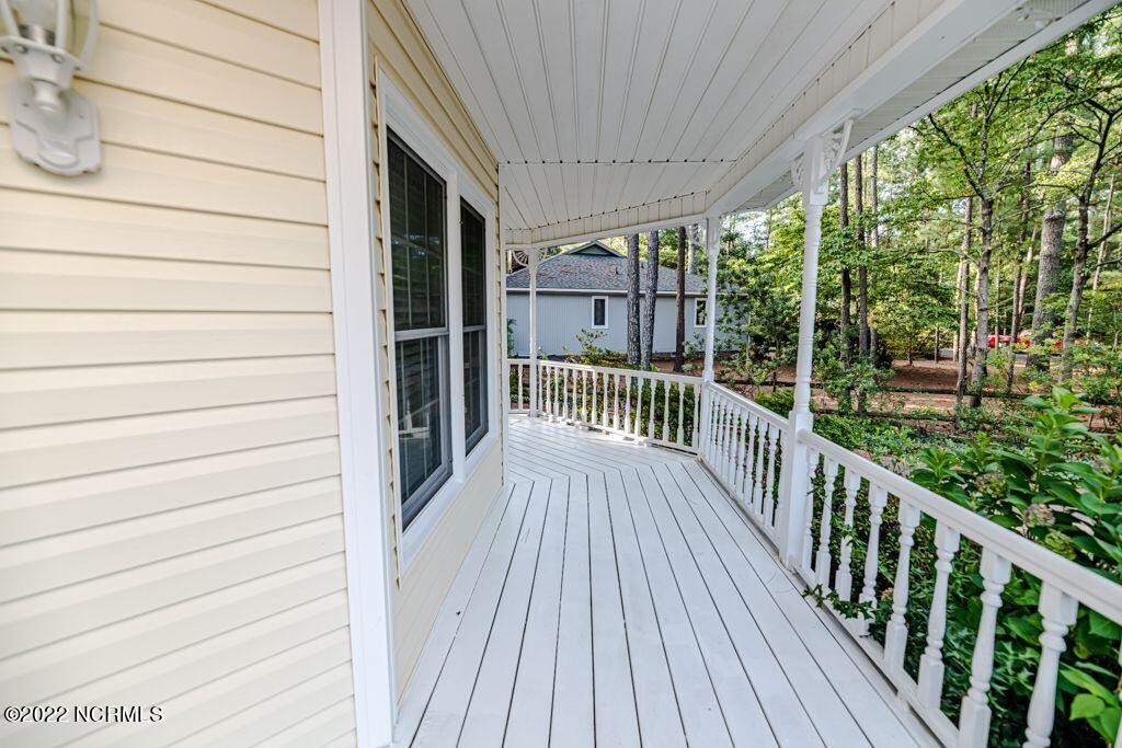 140 Lost Tree Road Pinehurst, NC 28374 - Photo 3 of 50 140 lt porch3