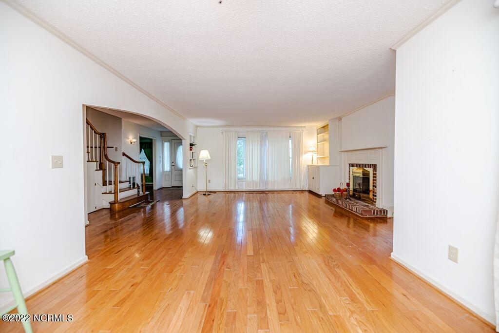 140 Lost Tree Road Pinehurst, NC 28374 - Photo 10 of 50 140 lt living5