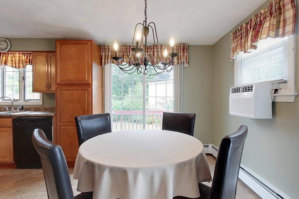9 Oakland Road Pepperell, MA 01463 - Photo 6 of 37