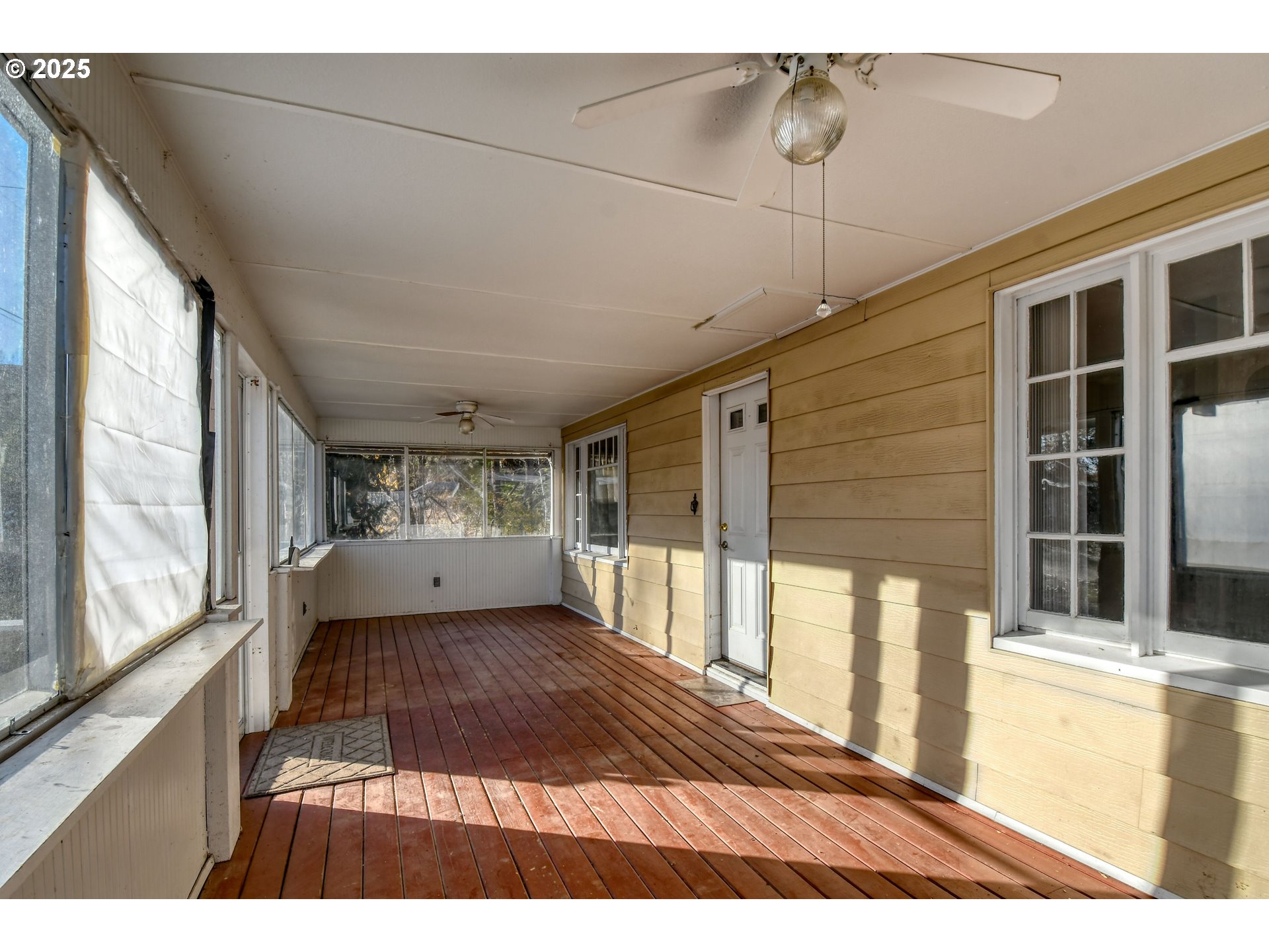 261 Southwest 2nd Street Pilot Rock, OR 97868 - Photo 23 of 45 a view interior of the house and wooden floor
