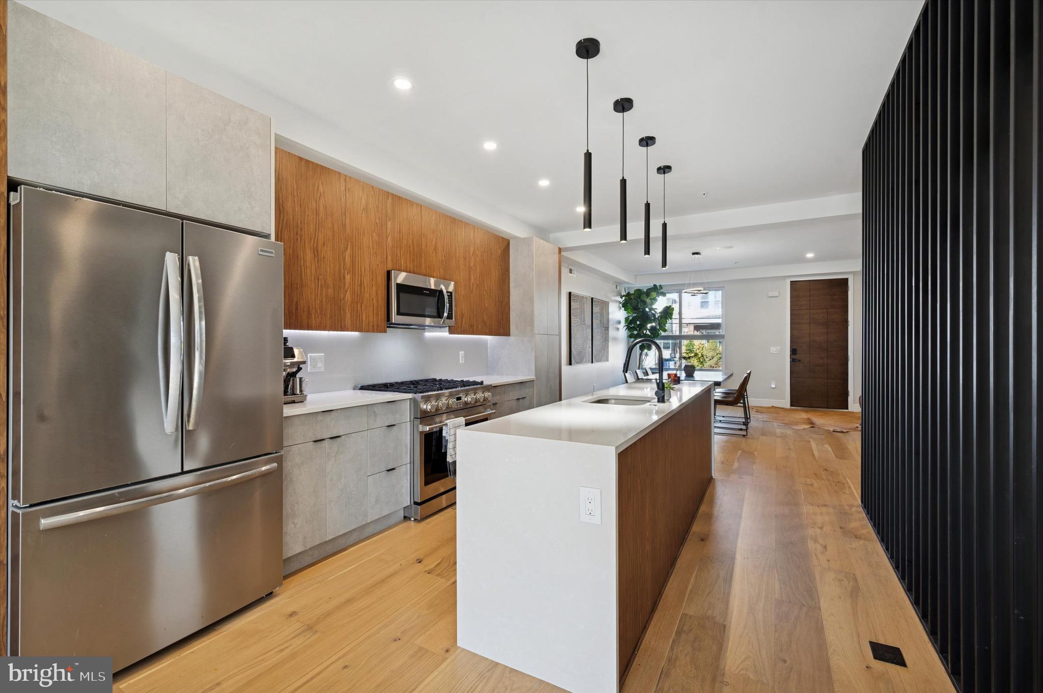 331 Fountain Street Philadelphia, PA 19128 - Photo 2 of 41