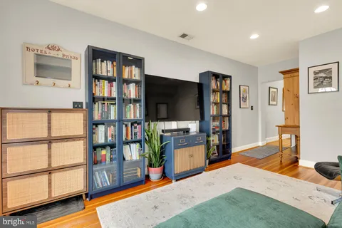 $424,900 | 122 East Ostend Street, Baltimore, MD 21230