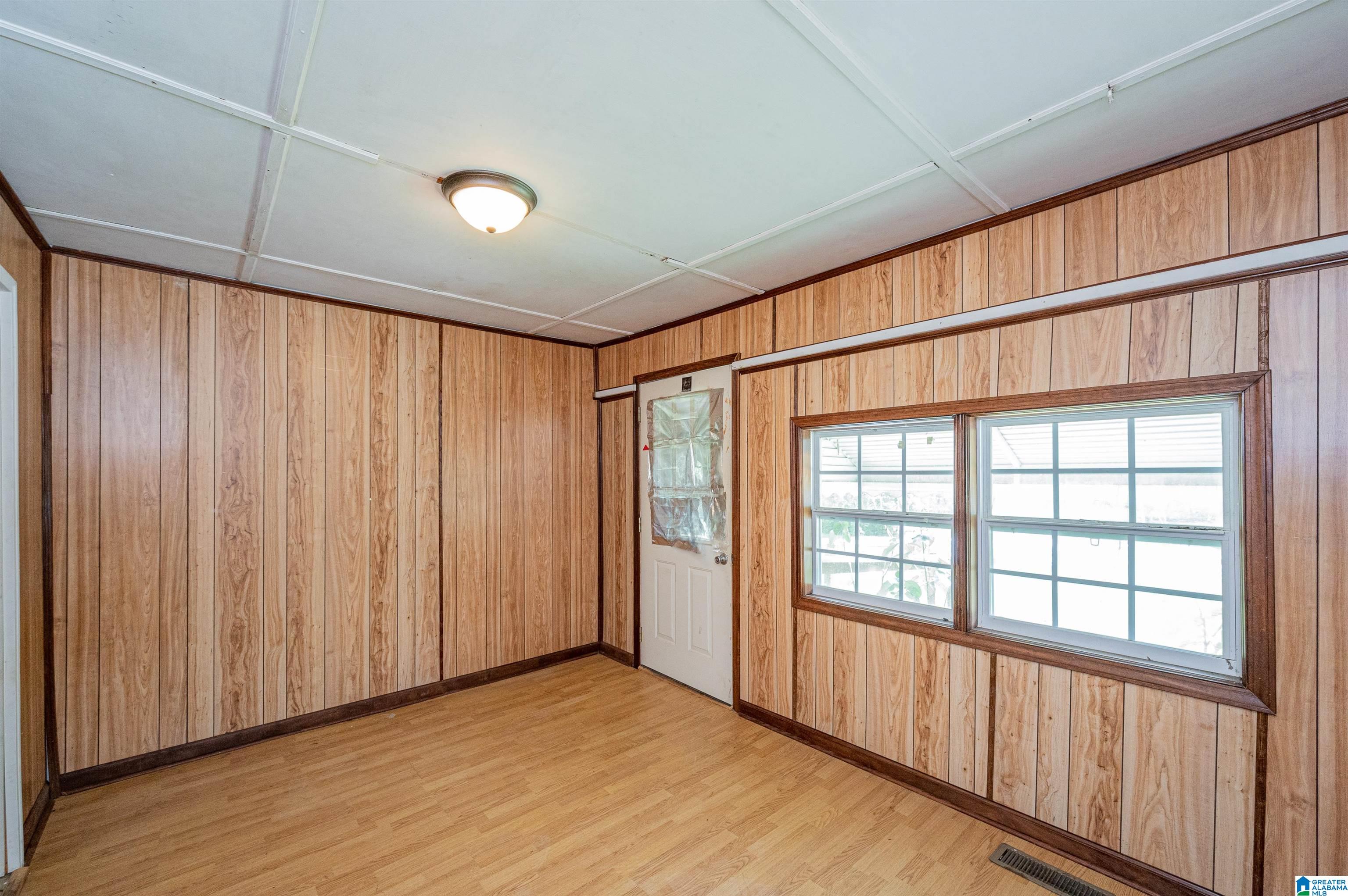 2484 Lively Road Adamsville, AL 35005 - Photo 7 of 50