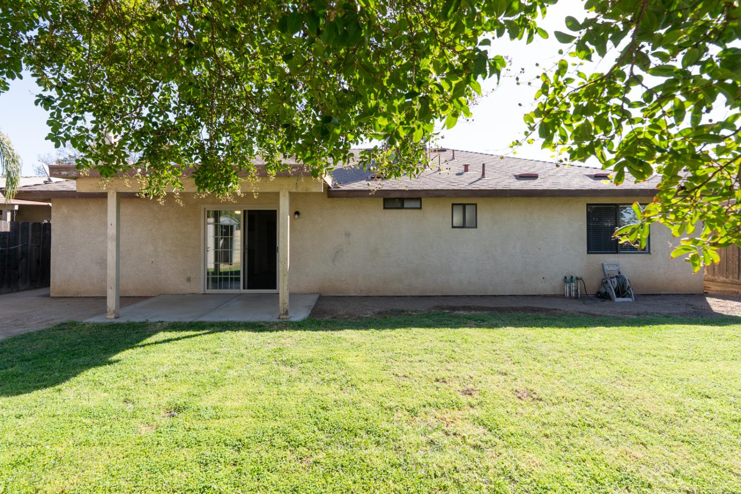 1220 Diamond Way Madera, CA 93637 - Photo 29 of 31 Gallery Image 29