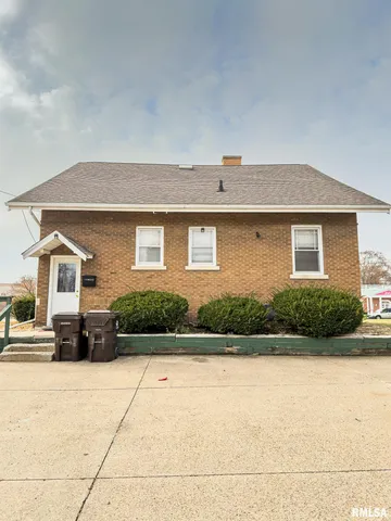 $130,000 | 2600 Knoxville Avenue, Peoria, IL 61604