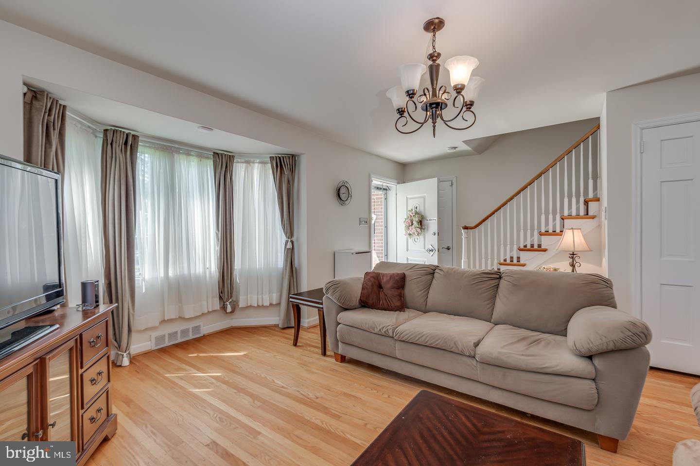 31 Colmar Road Cherry Hill, NJ 08002 - Photo 7 of 37
