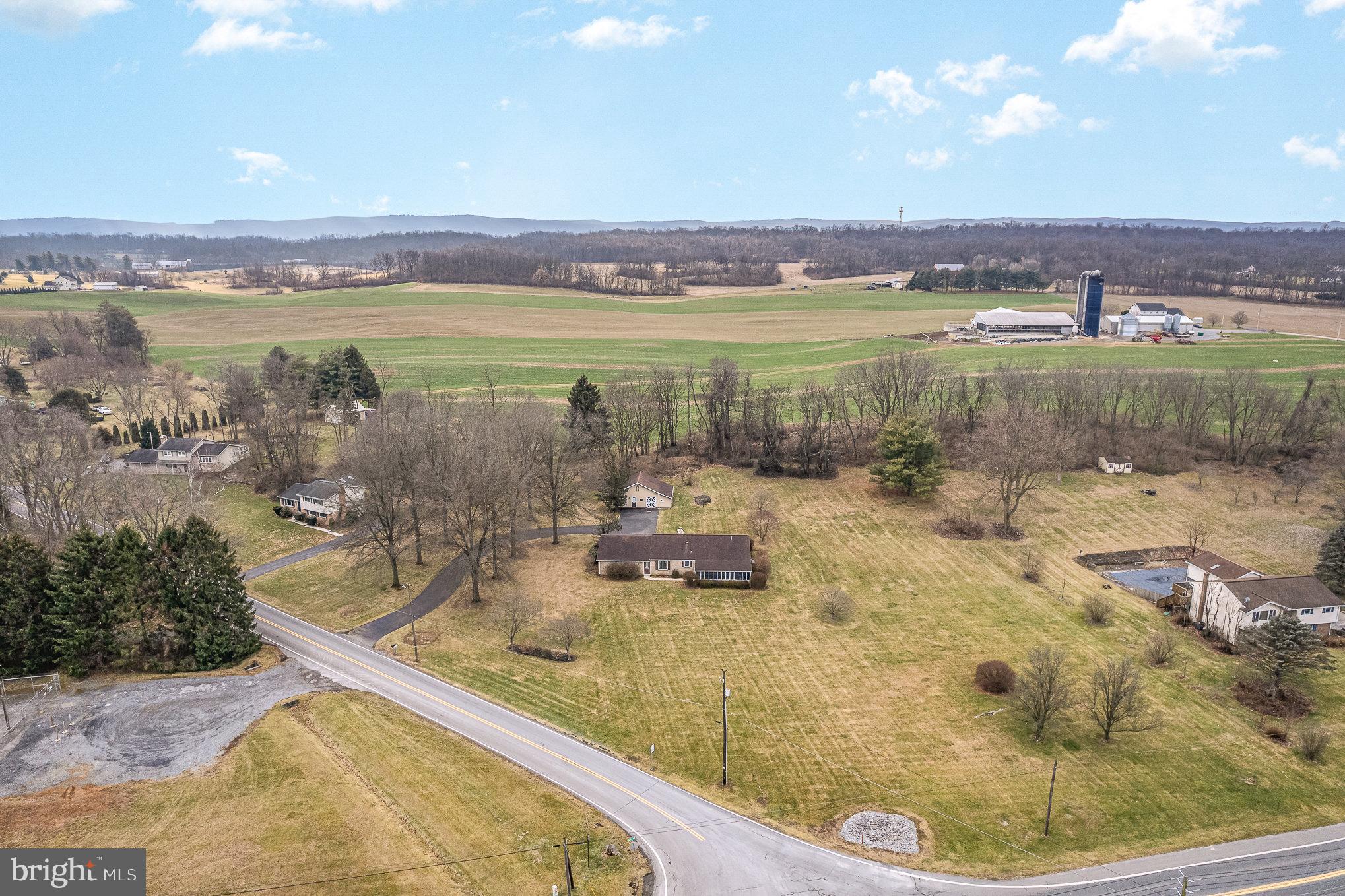 20 Stonehouse Road Carlisle, PA 17015 - Photo 32 of 36 Gallery Image 32