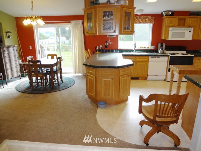 3823 Everett Road Ferndale, WA 98248 - Photo 2 of 11