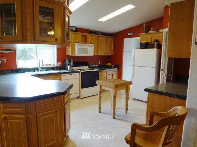 3823 Everett Road Ferndale, WA 98248 - Photo 3 of 11