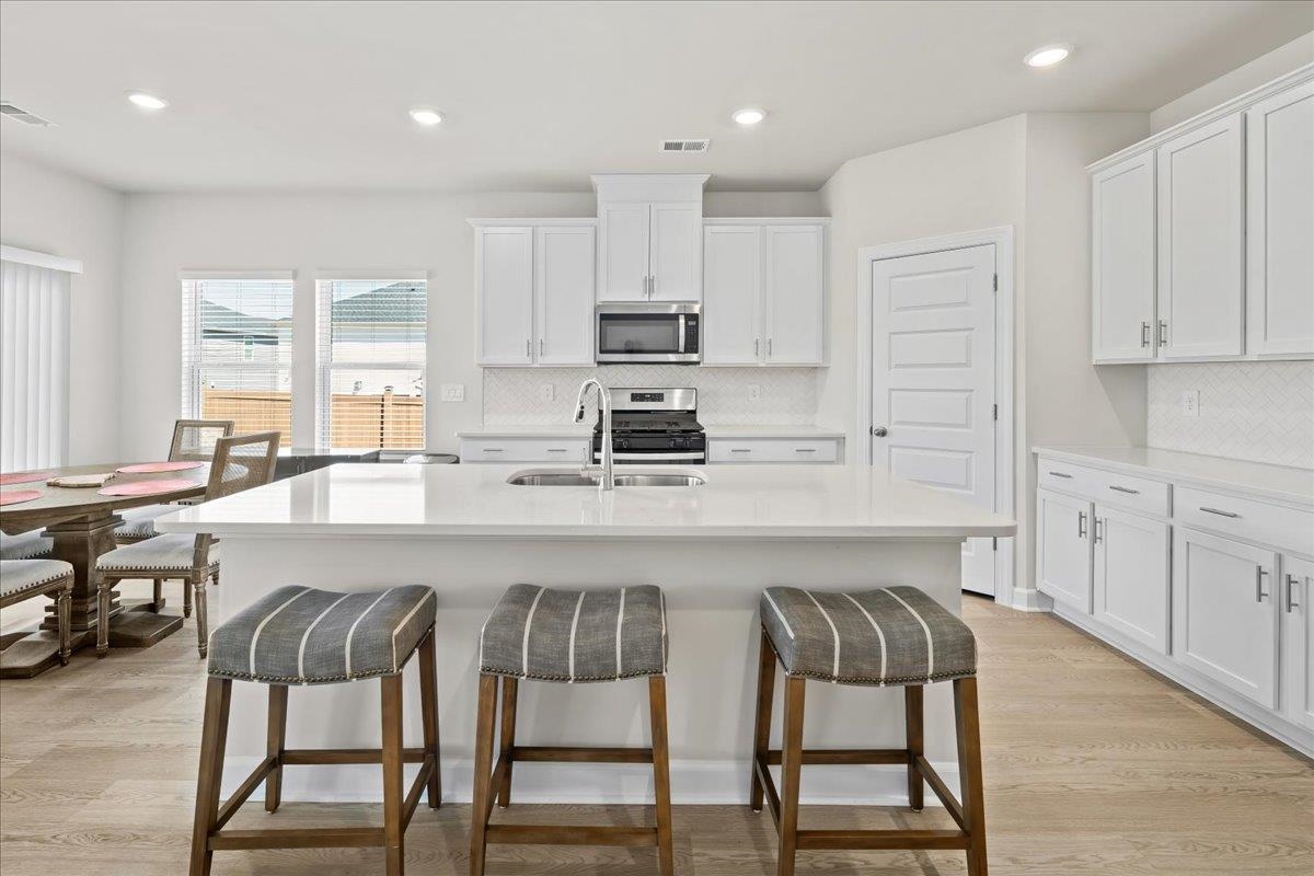 106 Purcell Way Easley, SC 29642 - Photo 7 of 39