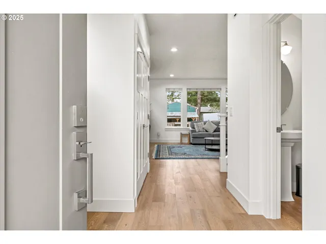 $739,900 | 13154 Southwest 121st Avenue, Portland, OR 97223